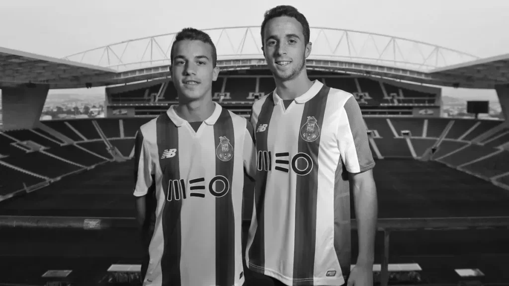 O futebol entrou em luto dia 3. Total respeito a Diego Jota e André Silva. Reprodução Porto FC